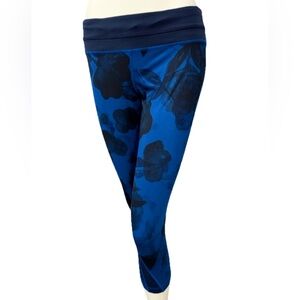 Lululemon Run Inspire Crop II Blue Watercolor Floral Print Leggings Size 8